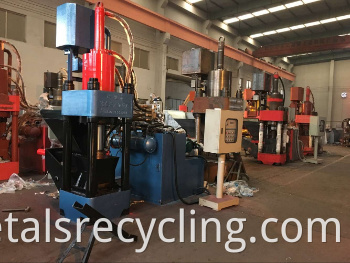 Y83-360 Scrap Metal Particles Briquetting Machine (factory)